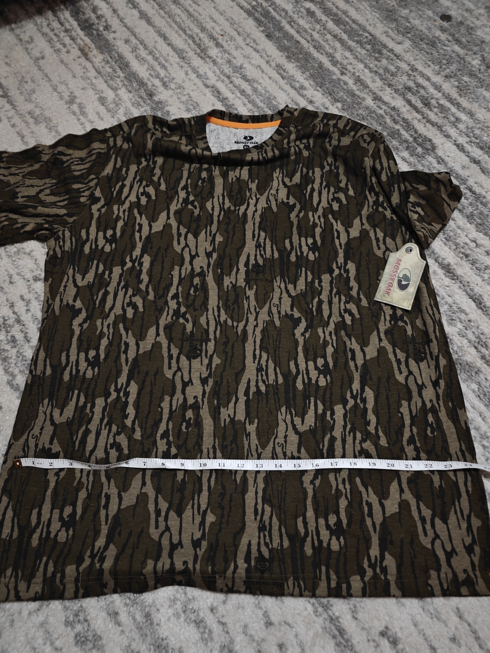 Mossy Oak Short-Sleeve Camo Tee in Olive and Khaki Xl Hunting